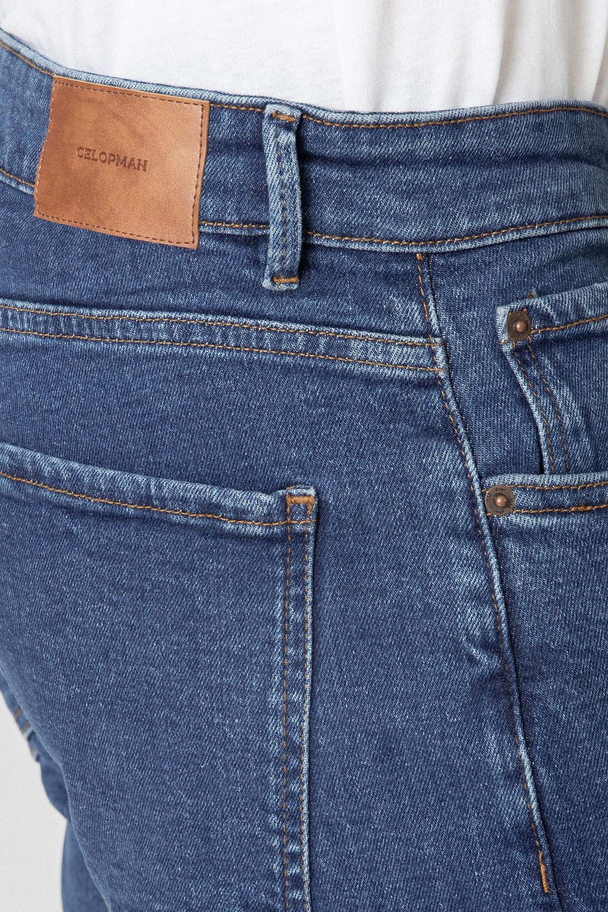 Regular-Jeans im Five-Pocket-Stil — Bild 3