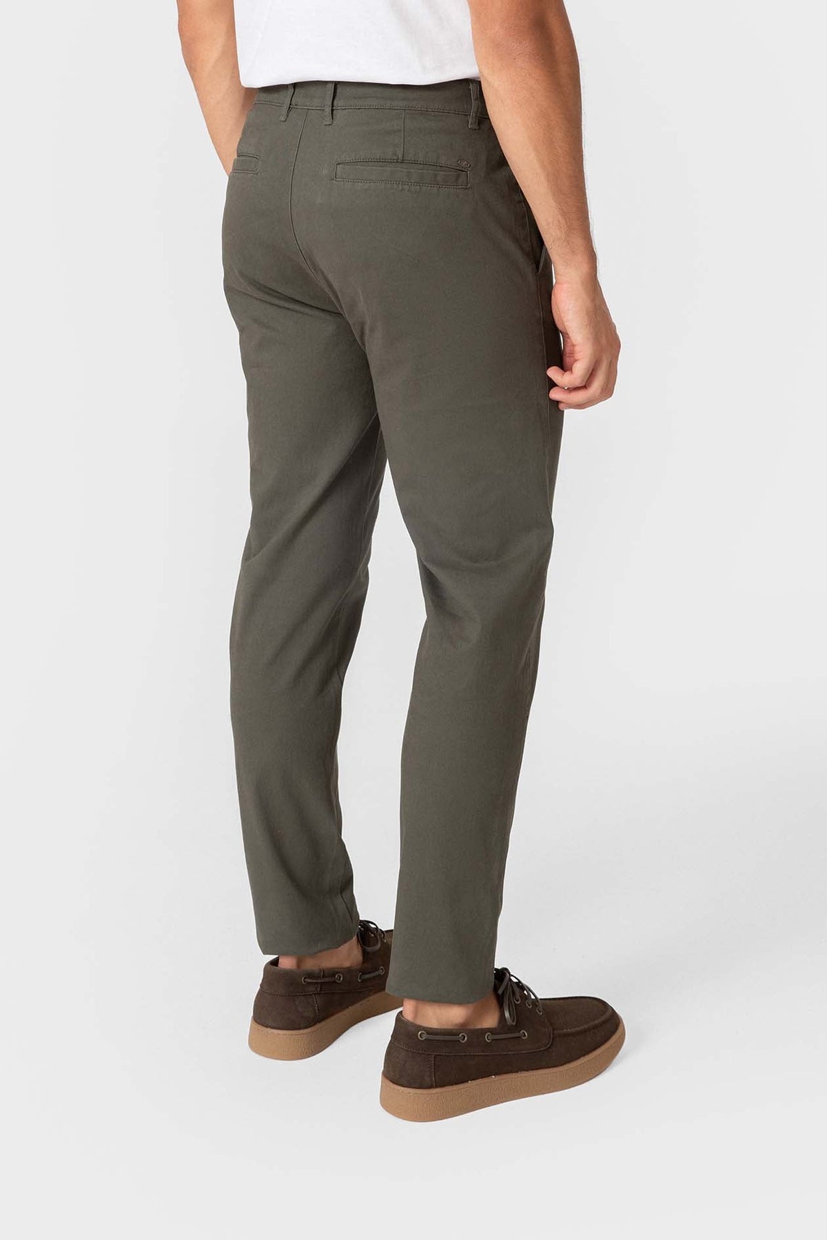 CHINO BÁSICO SLIM VERDE
