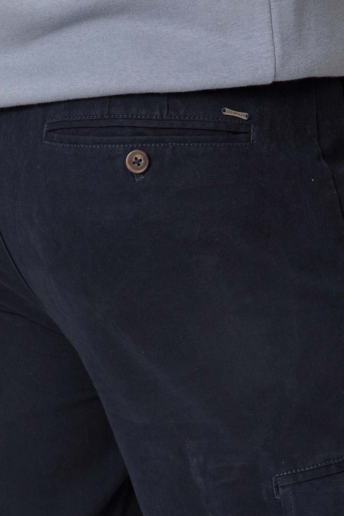 Pantalón chino cargo azul de Celopman, imagen 4