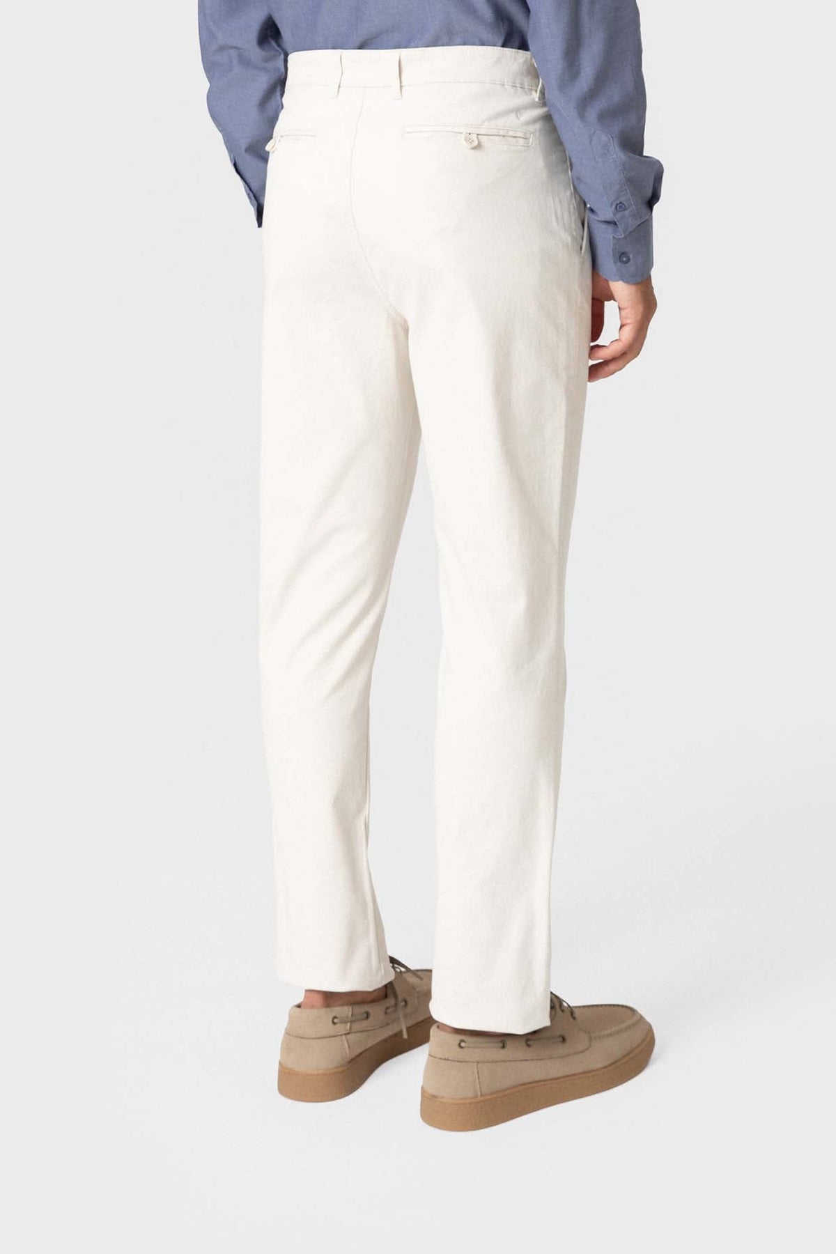 Pantalón chino beige con pinzas de Celopman, imagen 5