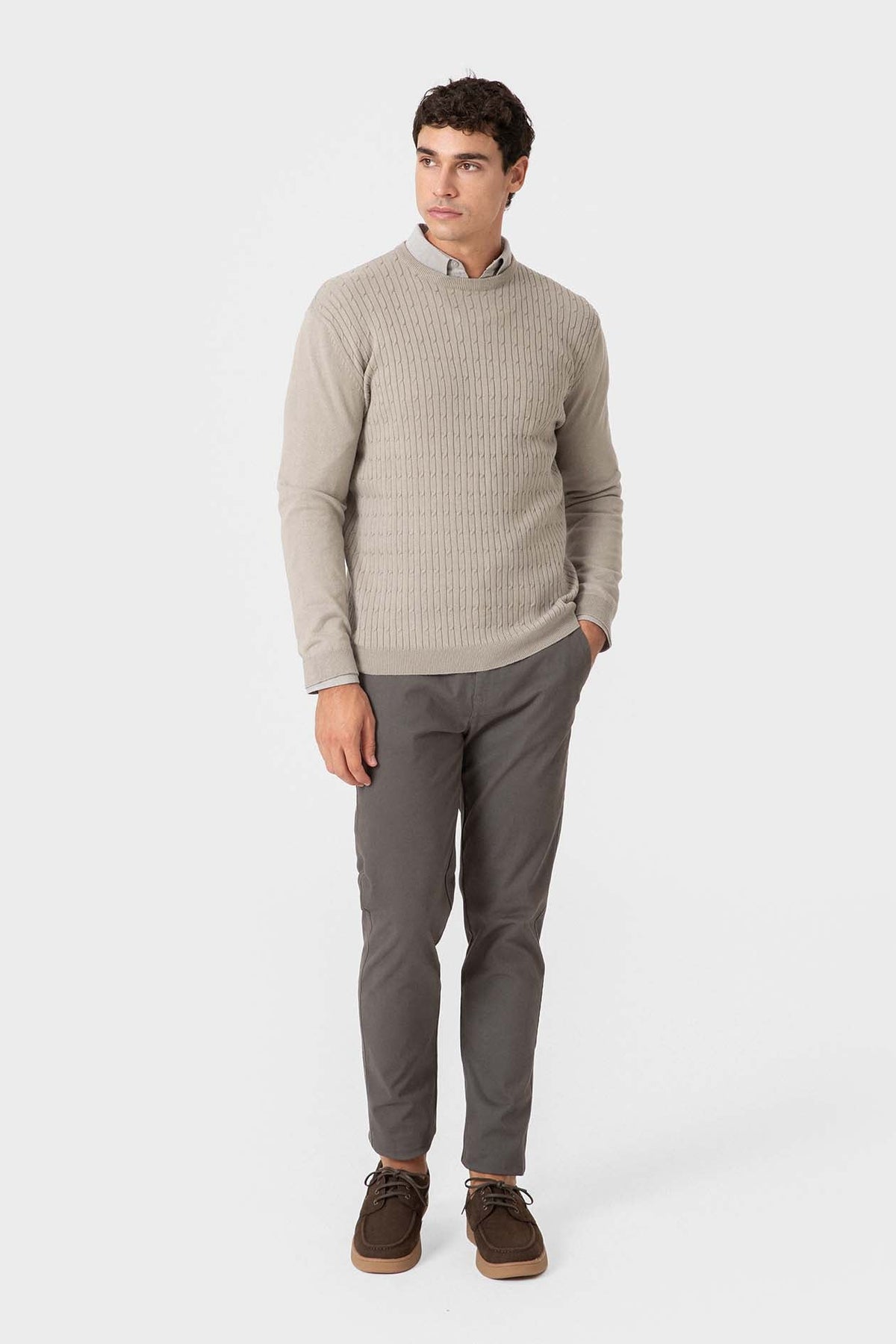 Beiger Baumwollpullover mit Noppenstruktur — Bild 3