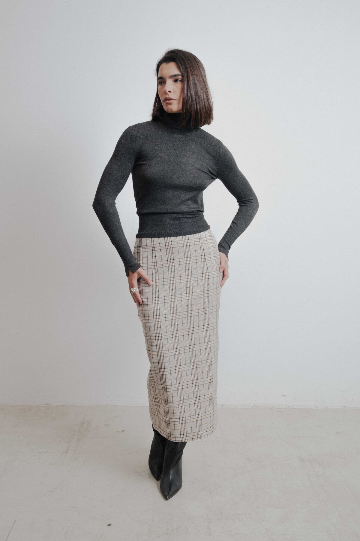 FALDA MIDI CUADROS