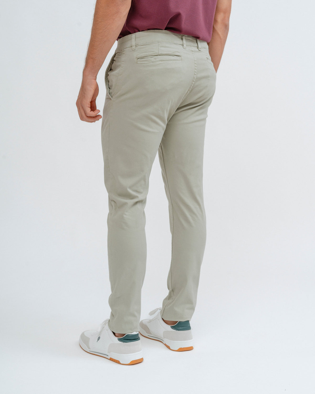CHINO BÁSICO SLIM VERDE