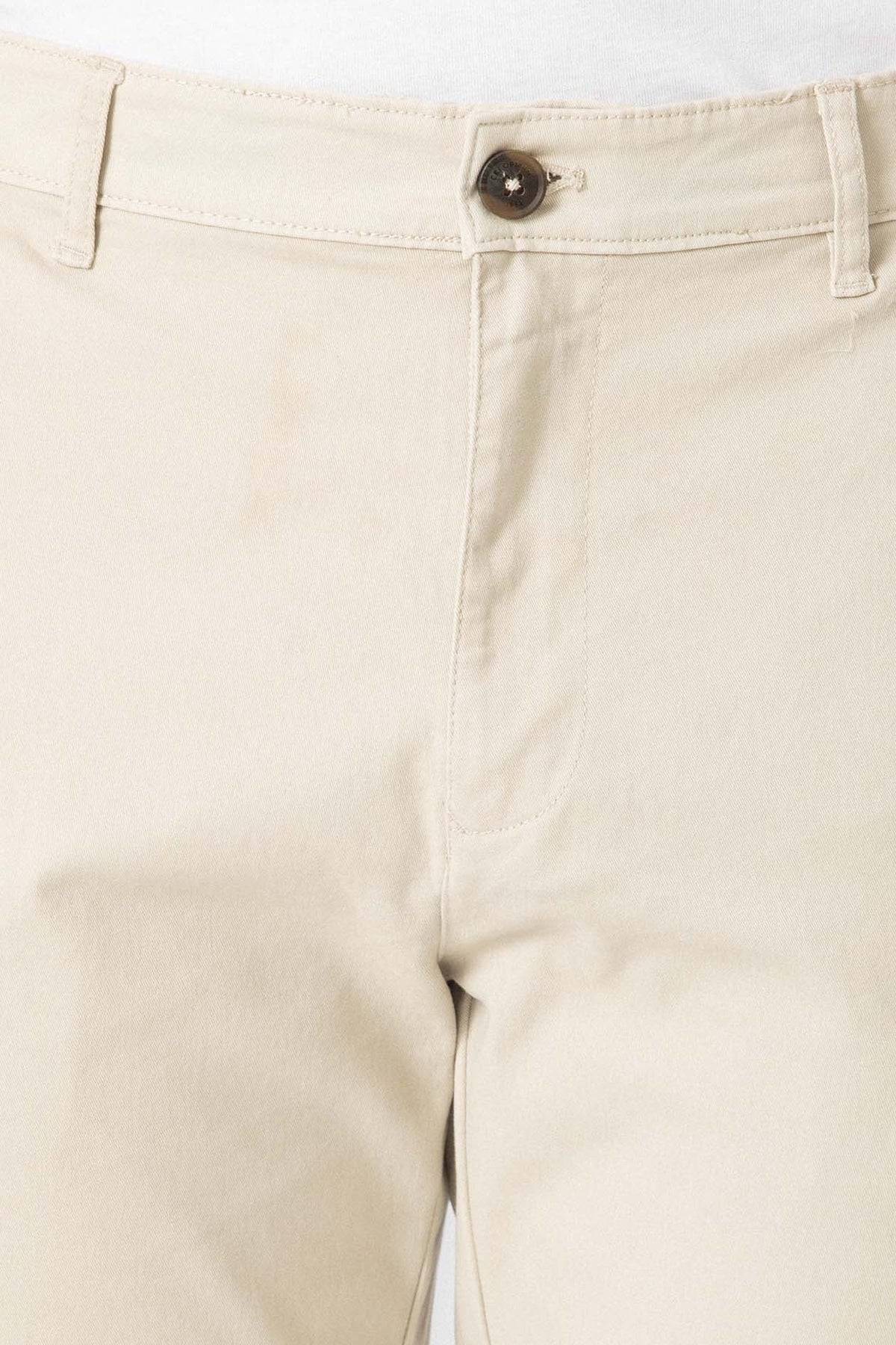 CHINO BÁSICO SLIM BEIGE CLARO