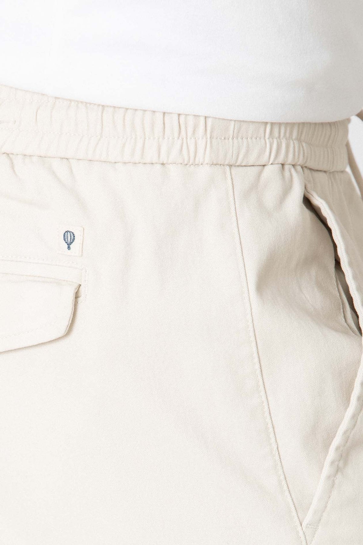 pantalón jogger cargo beige — imagen 3