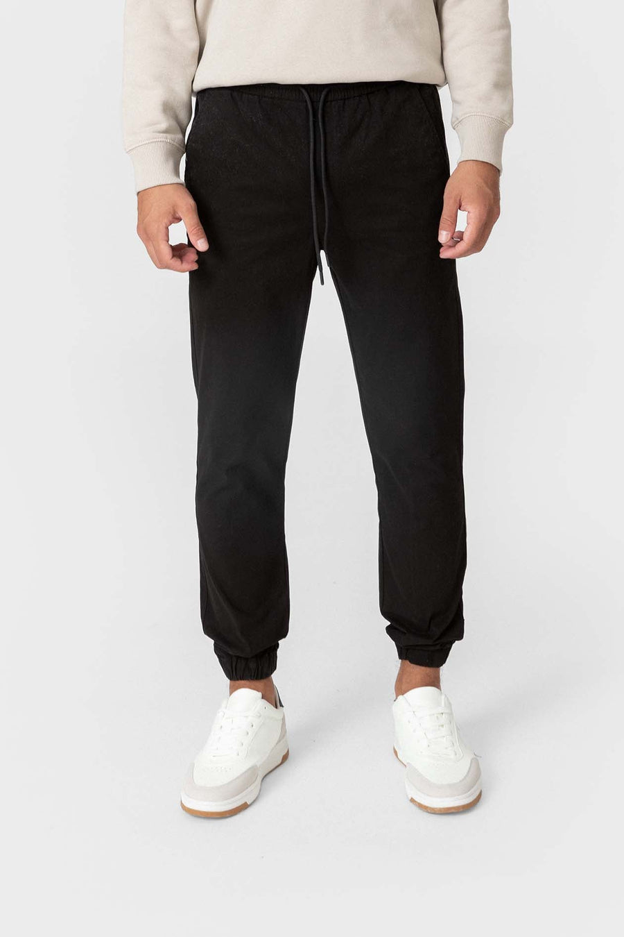 Pantalón jogger negro de algodón de Celopman, imagen 1