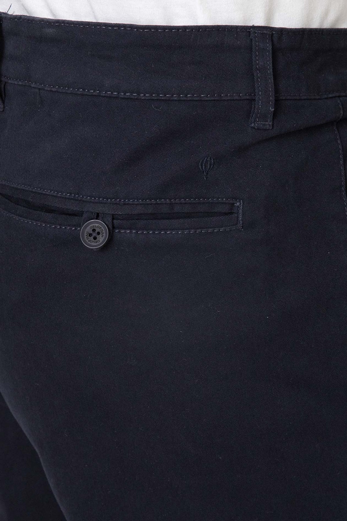 Pantalón chino azul con pinzas de Celopman, imagen 4