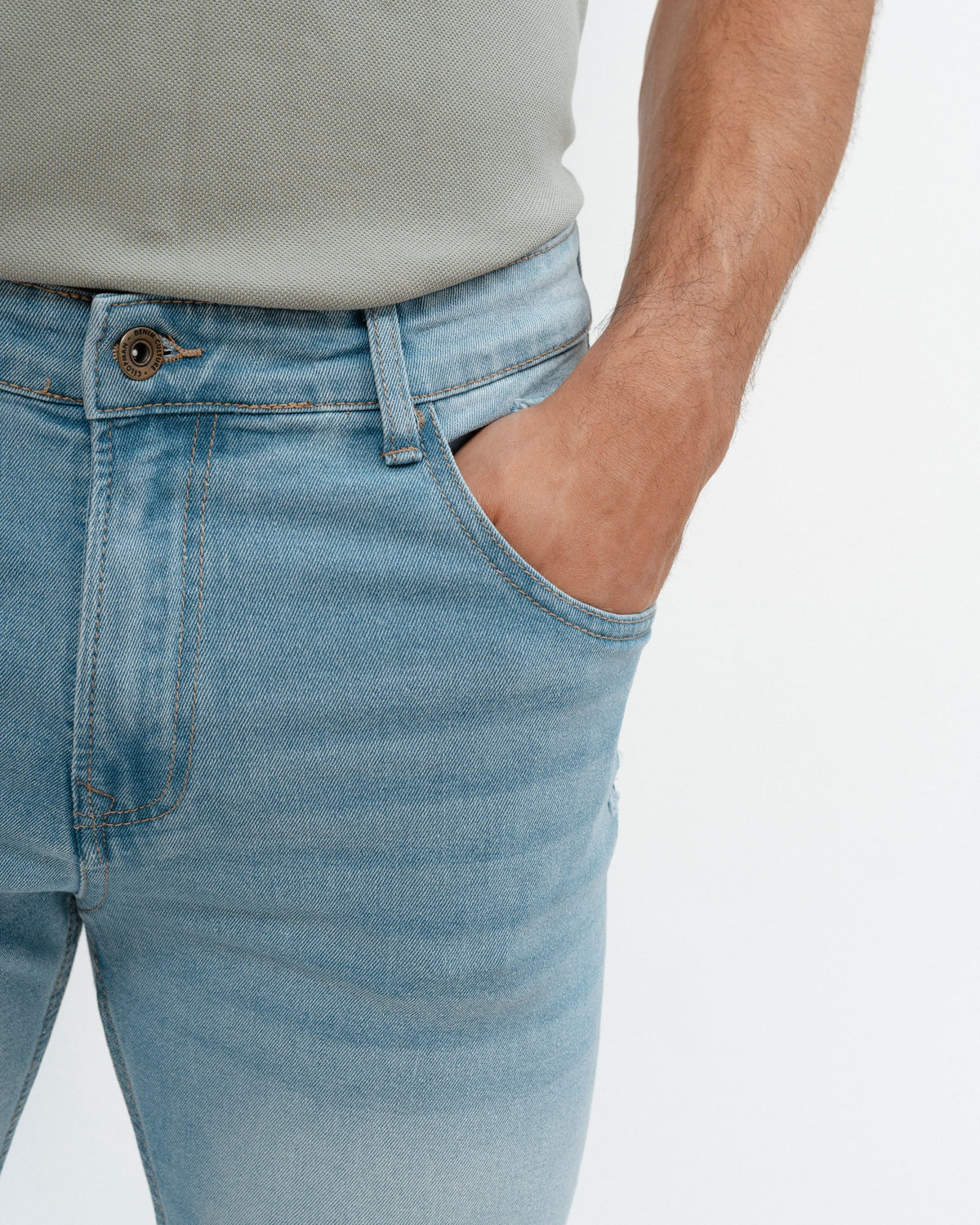 BERMUDA 5 BOLSILLOS DENIM ROTOS