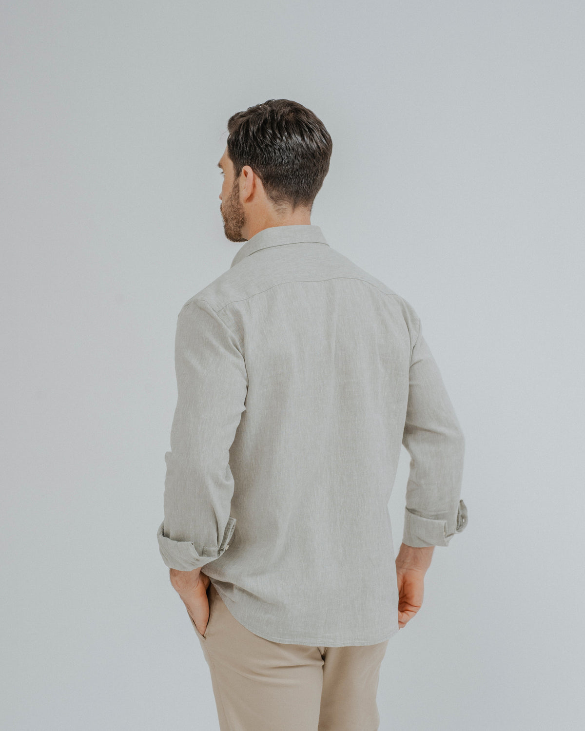 camisa lino verde — imagen 3