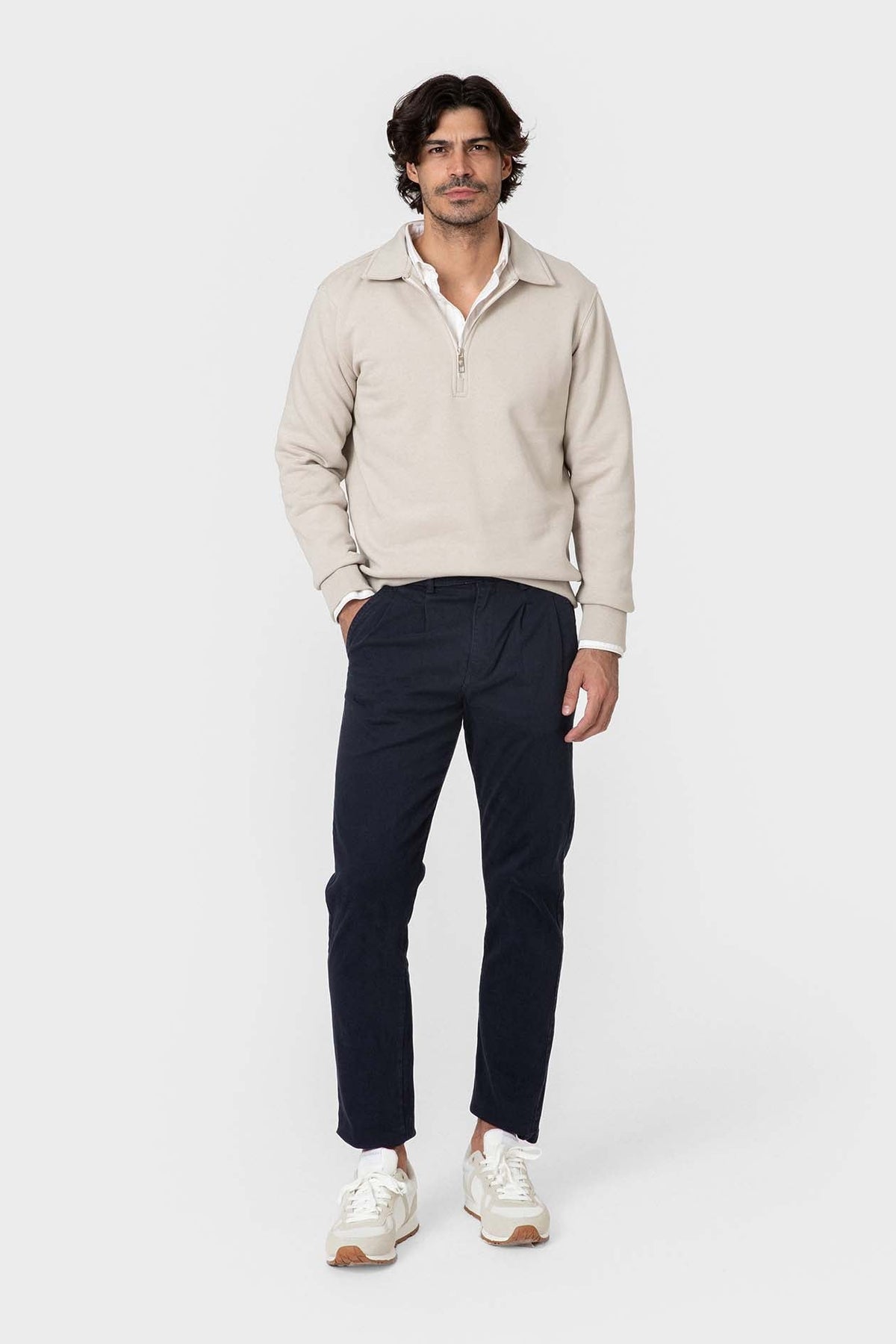 sudadera básica cremallera beige — imagen 3