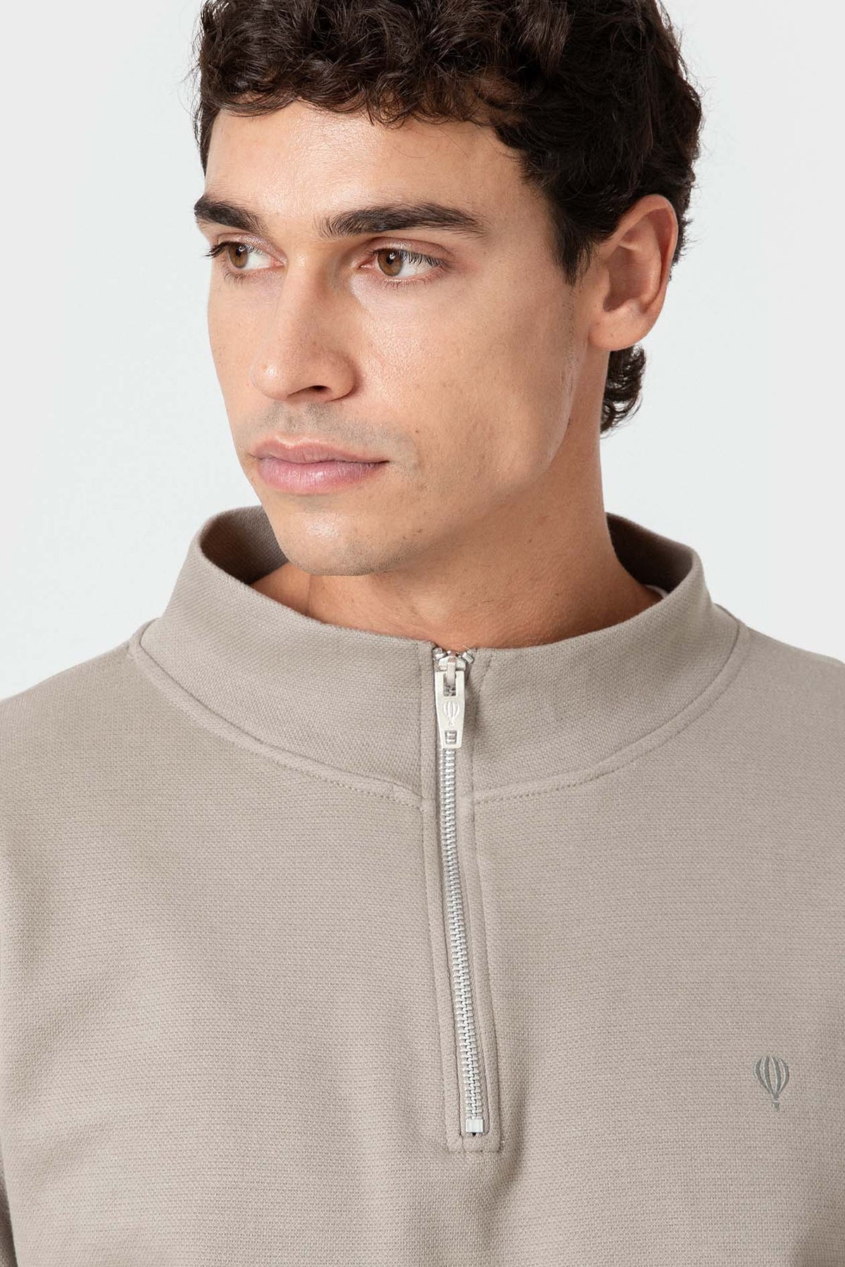 SUDADERA CREMALLERA BEIGE