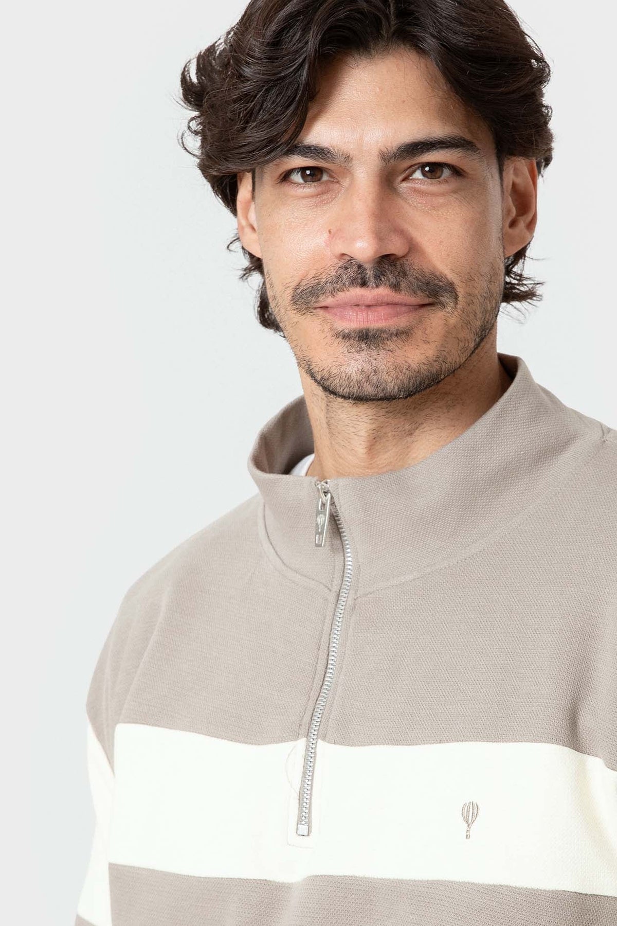 SUDADERA PANELADA CREMALLERA BEIGE
