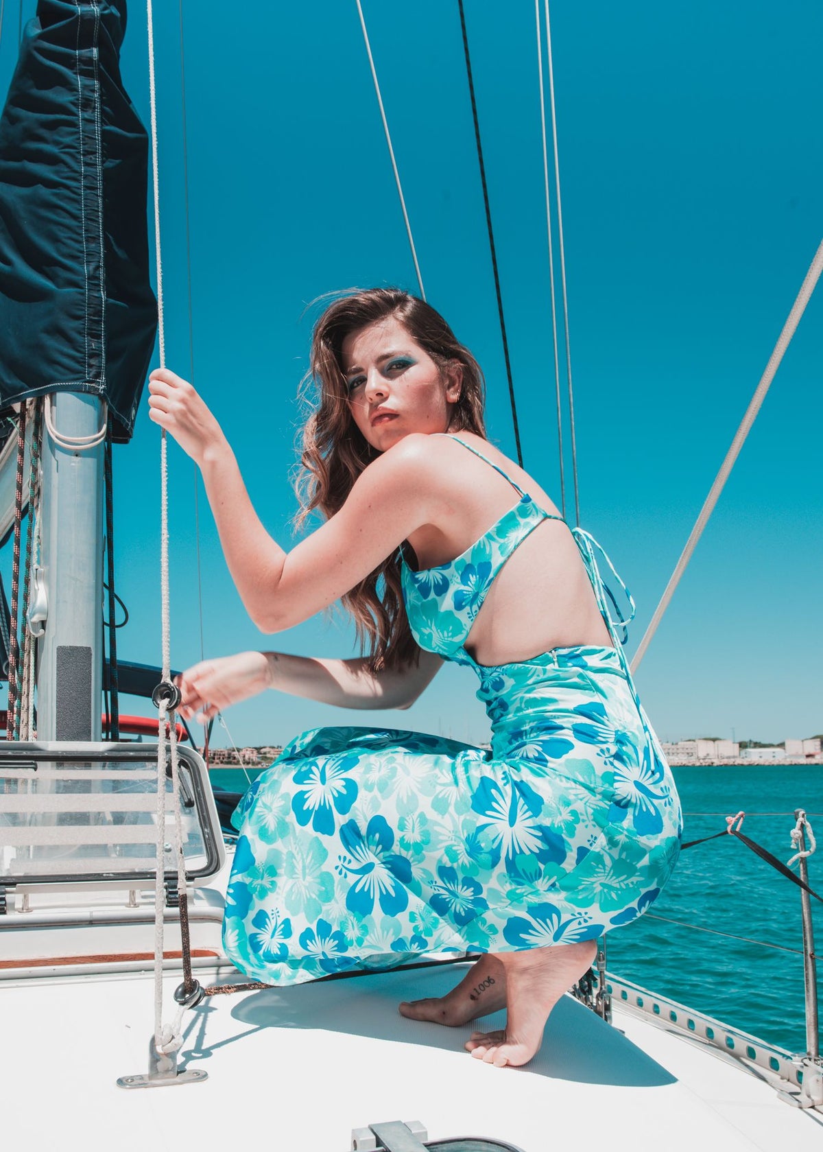 VESTIDO ESTAMPADO CUT OUT
