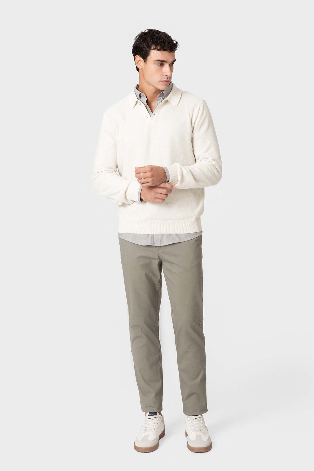 Polo blanco de punto con textura nido de abeja de Celopman, imagen 3