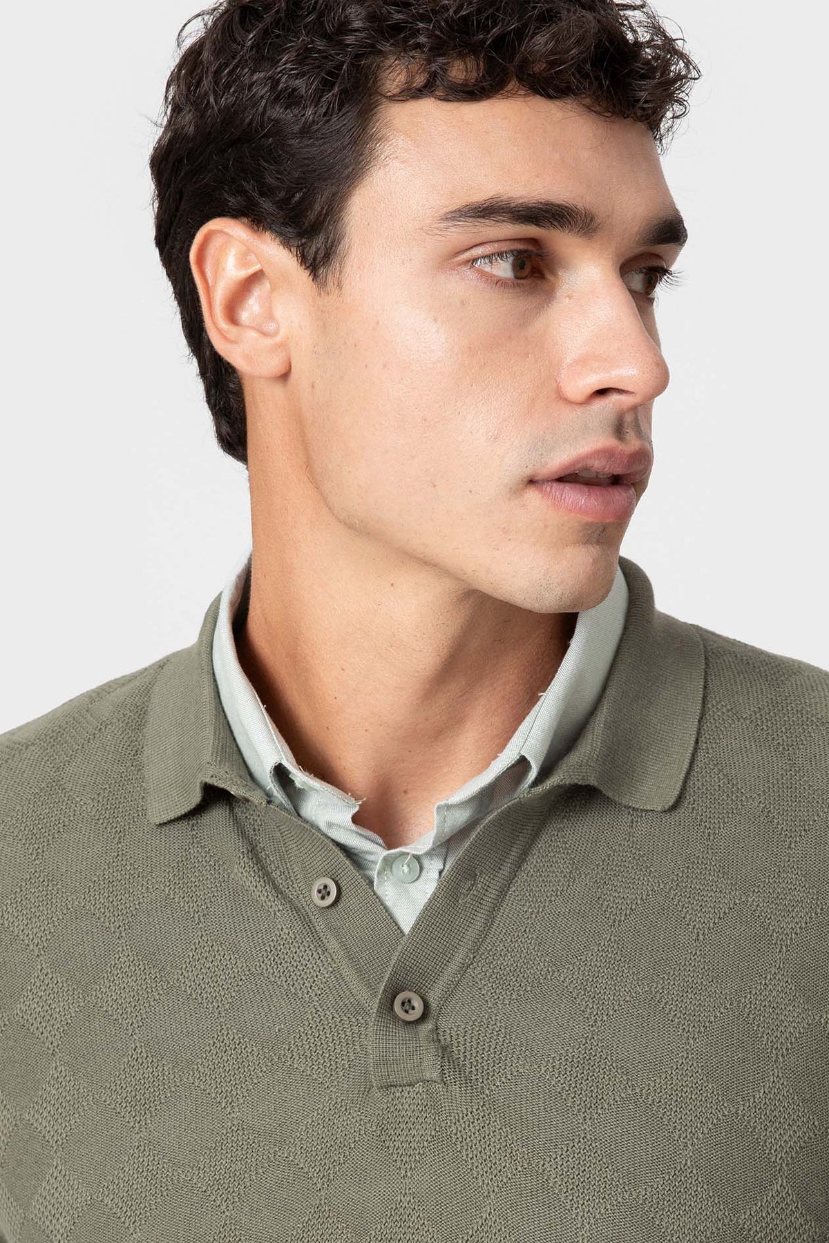 Camisola polo verde em malha com padrão losango — imagem 2