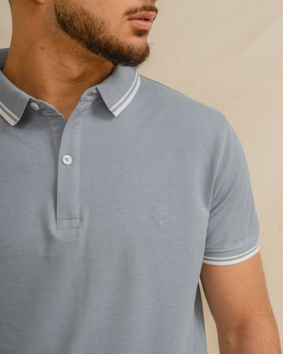 POLO BÁSICO CELESTE PIQUÉ LÍNEA