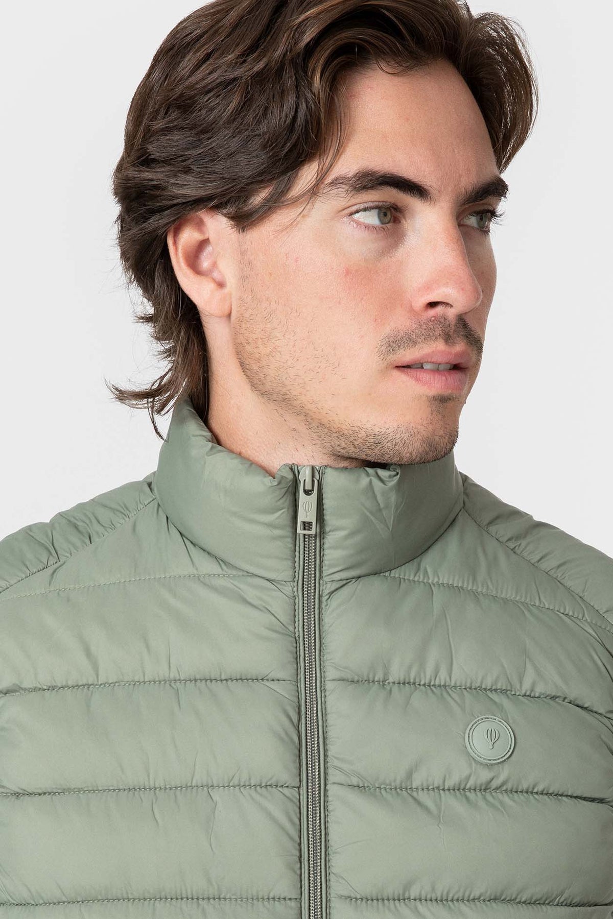 Chaleco acolchado verde con bolsillos de Celopman, imagen 3