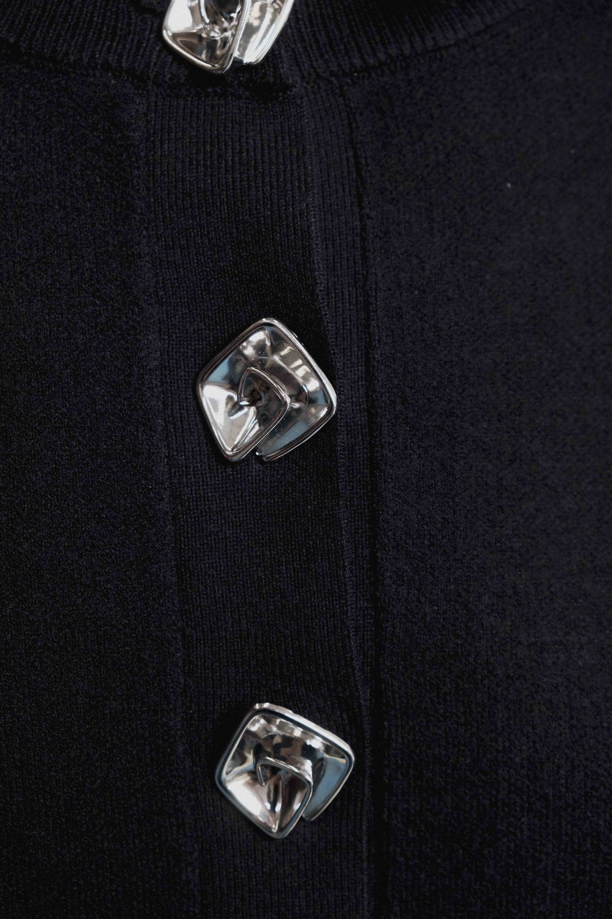 CHAQUETA PUNTO BOTONES