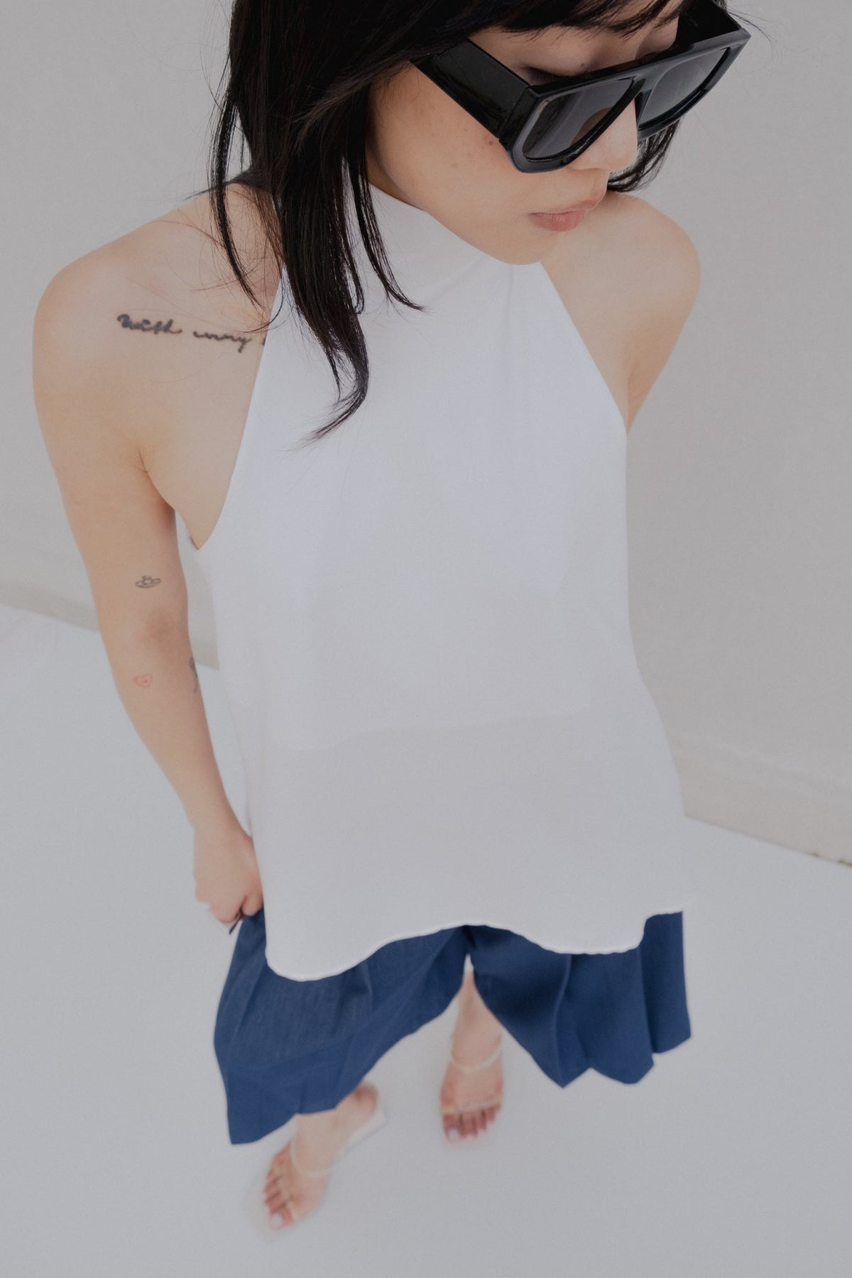 TOP HALTER ASIMÉTRICO
