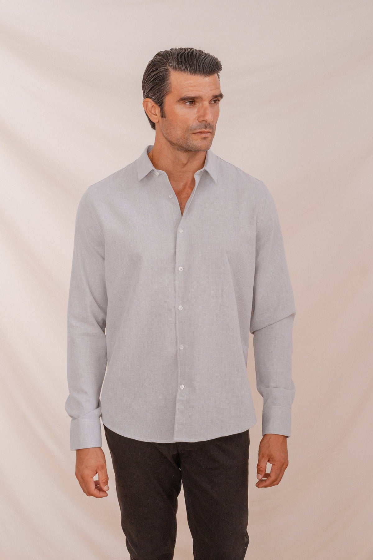 Camisa vestir verde con estructura · vista 4