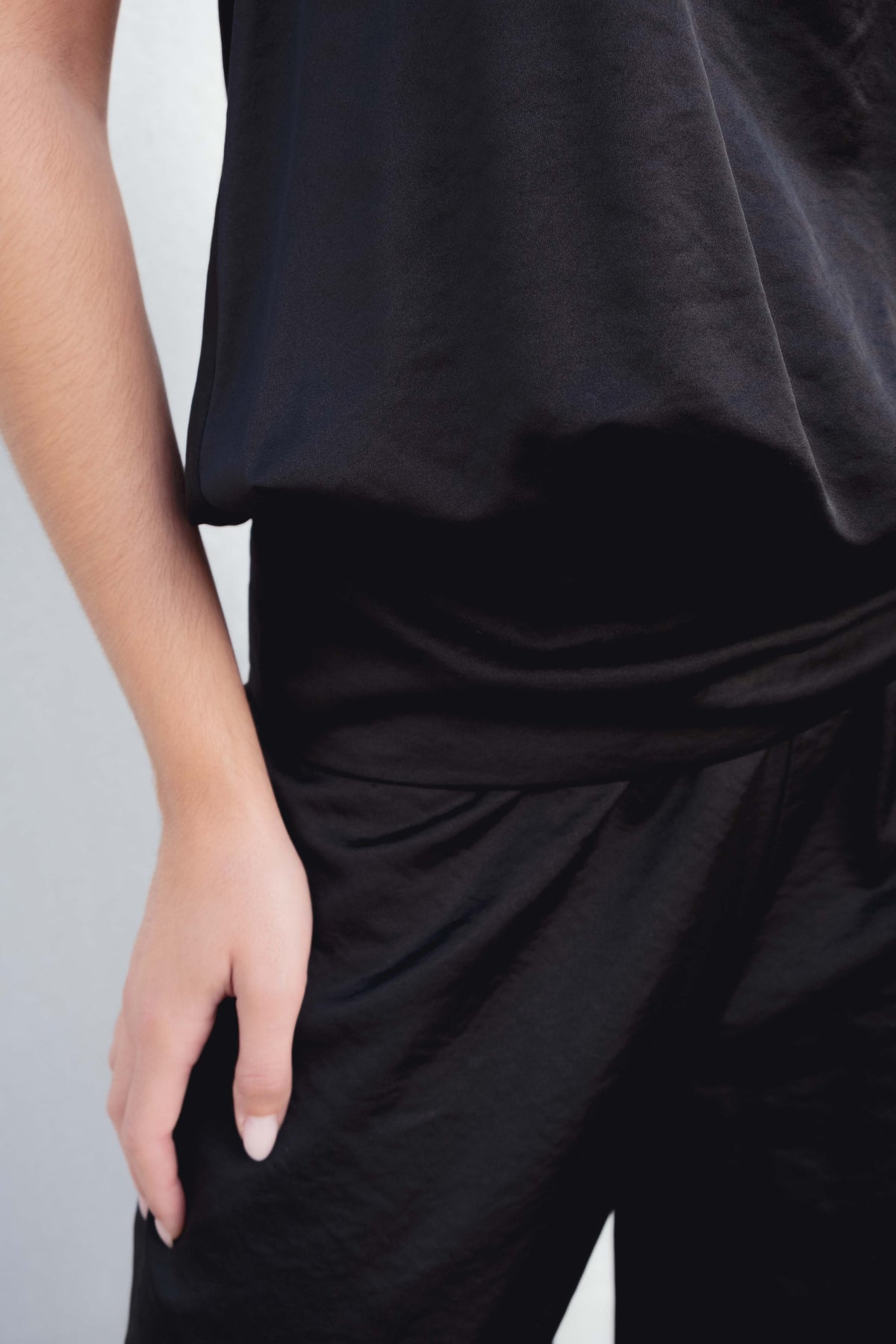pantalón bombacho satinado — imagen 4
